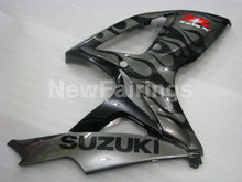 Cargar imagen en el visor de la galería, Black and Grey Flame - GSX-R600 06-07 Fairing Kit -