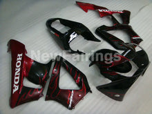 Cargar imagen en el visor de la galería, Black and Red Flame - CBR 929 RR 00-01 Fairing Kit -