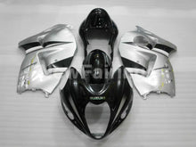 Cargar imagen en el visor de la galería, Black and Silver Factory Style - GSX1300R Hayabusa 99-07