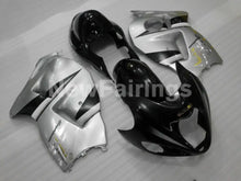 Cargar imagen en el visor de la galería, Black and Silver Factory Style - GSX1300R Hayabusa 99-07