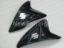 Cargar imagen en el visor de la galería, Black and White Red Factory Style - GSX-R600 11-24 Fairing