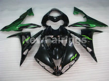 Cargar imagen en el visor de la galería, Black and Green Flame - YZF-R1 04-06 Fairing Kit - Vehicles