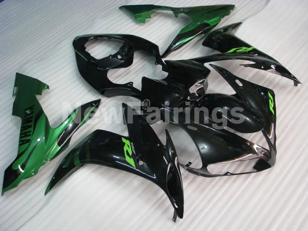 Black and Green Flame - YZF-R1 04-06 Fairing Kit - Vehicles