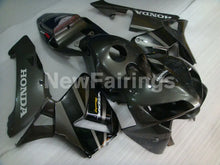 Cargar imagen en el visor de la galería, Black and Grey Factory Style - CBR600RR 05-06 Fairing Kit -