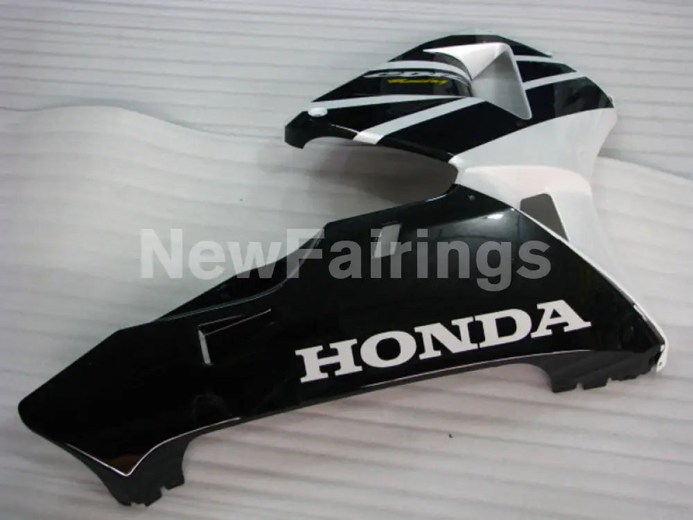 Black and Pearl White Factory Style - CBR600RR 05-06 Fairing