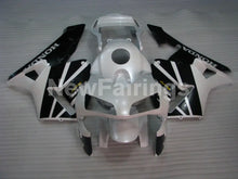 Cargar imagen en el visor de la galería, Black and Pearl White Factory Style - CBR600RR 05-06 Fairing