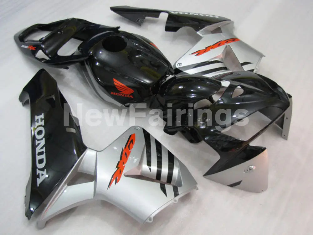 Black and Silver Factory Style - CBR600RR 05-06 Fairing Kit