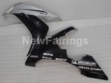 Cargar imagen en el visor de la galería, Black Silver Factory Style - YZF-R1 04-06 Fairing Kit