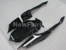 Cargar imagen en el visor de la galería, Black White Corona - GSX-R600 08-10 Fairing Kit - Vehicles