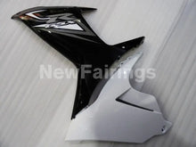 Cargar imagen en el visor de la galería, Black White Factory Style - GSX-R750 11-24 Fairing Kit