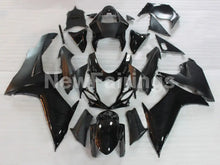 Cargar imagen en el visor de la galería, Gloss Black and Matte No decals - GSX-R750 11-24 Fairing