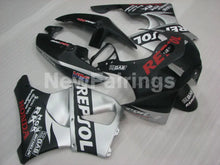 Cargar imagen en el visor de la galería, Matte Black and Silver Repsol - CBR 919 RR 98-99 Fairing Kit