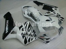 Cargar imagen en el visor de la galería, Pearl White and Black Fire - CBR600RR 03-04 Fairing Kit -