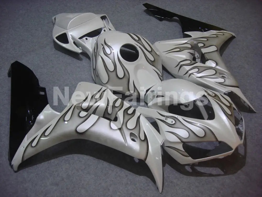 Pearl White and Black Grey Flame - CBR1000RR 06-07 Fairing