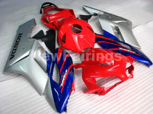 Cargar imagen en el visor de la galería, Red Blue and Silver Factory Style - CBR1000RR 04-05 Fairing