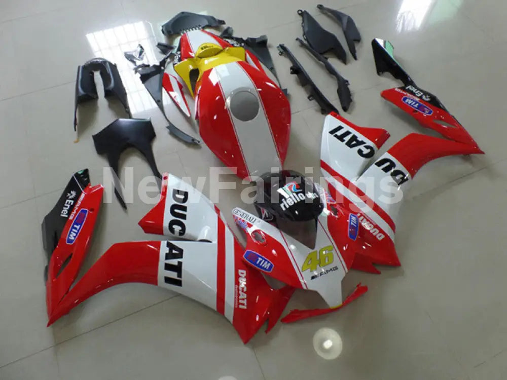 Red and White AMG - CBR1000RR 12-16 Fairing Kit - Vehicles &