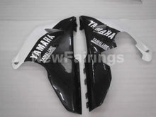 Cargar imagen en el visor de la galería, Red White and Black Factory Style - YZF-R1 98-99 Fairing