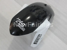 Cargar imagen en el visor de la galería, White and Black Beacon - GSX-R750 11-24 Fairing Kit