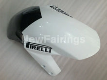 Cargar imagen en el visor de la galería, White and Black Corona - GSX-R600 04-05 Fairing Kit -