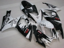 Cargar imagen en el visor de la galería, White and Black Corona - GSX-R600 06-07 Fairing Kit -