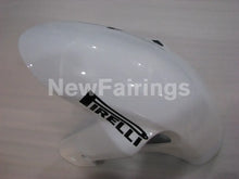 Cargar imagen en el visor de la galería, White and Black Corona - GSX-R600 06-07 Fairing Kit -