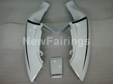 Cargar imagen en el visor de la galería, White and Black Corona - GSX-R600 96-00 Fairing Kit -