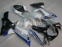 Cargar imagen en el visor de la galería, White and Blue Black Yoshimura - GSX-R750 11-24 Fairing Kit