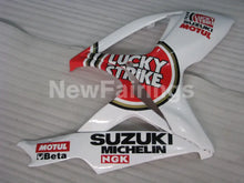 Cargar imagen en el visor de la galería, White and Red Lucky Strike - GSX-R600 06-07 Fairing Kit -