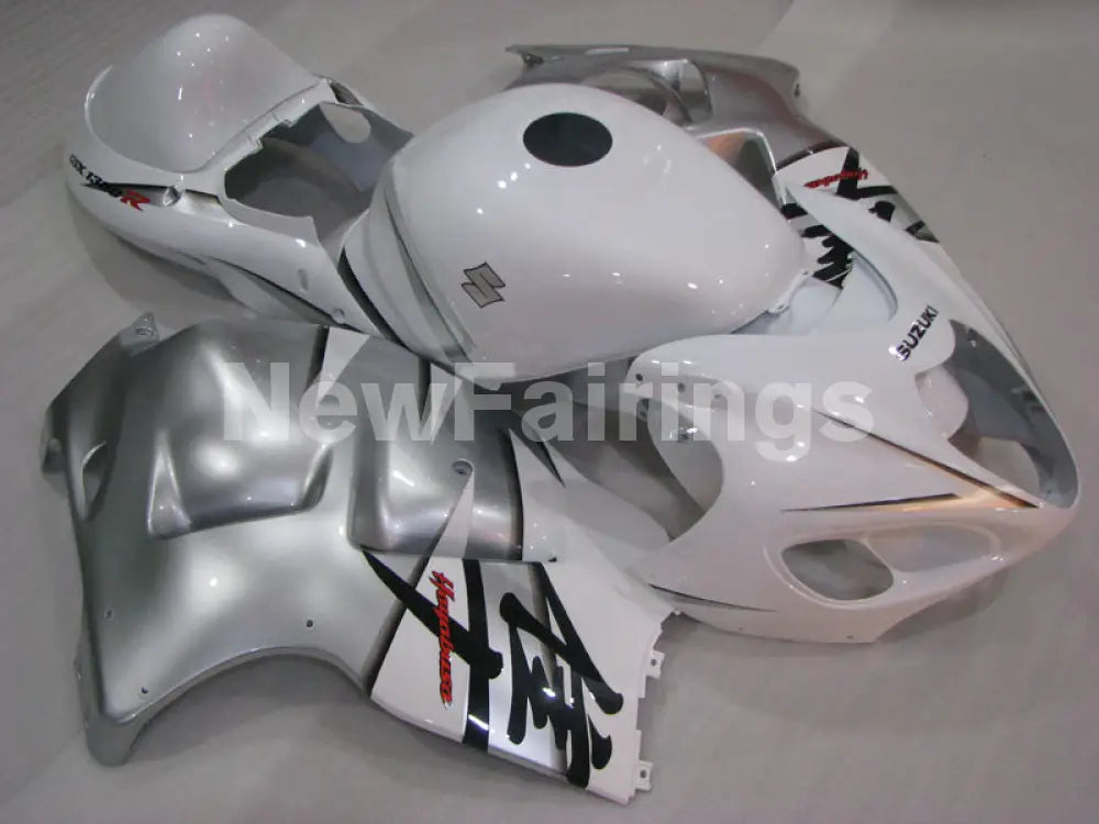 White and Silver Factory Style - GSX1300R Hayabusa 99-07