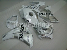 Cargar imagen en el visor de la galería, White and Silver Repsol - CBR1000RR 08-11 Fairing Kit -