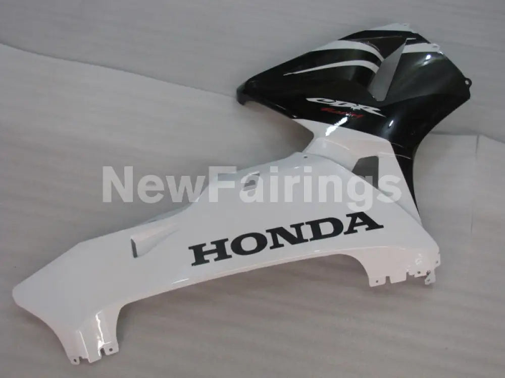 White and Black Factory Style - CBR600RR 05-06 Fairing Kit -