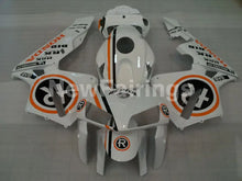 Cargar imagen en el visor de la galería, White and Orange Black Repsol - CBR600RR 05-06 Fairing Kit -