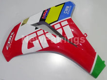 Cargar imagen en el visor de la galería, White and Red GiVi - CBR1000RR 08-11 Fairing Kit - Vehicles