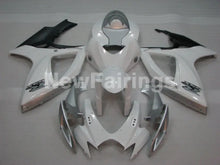 Cargar imagen en el visor de la galería, White and Silver Factory Style - GSX-R600 06-07 Fairing Kit