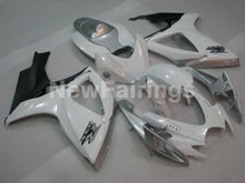 Cargar imagen en el visor de la galería, White and Silver Factory Style - GSX-R600 06-07 Fairing Kit